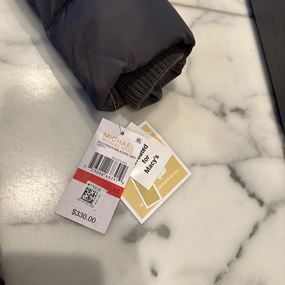 Micheal kors winter jacket - Picture 4 of 4